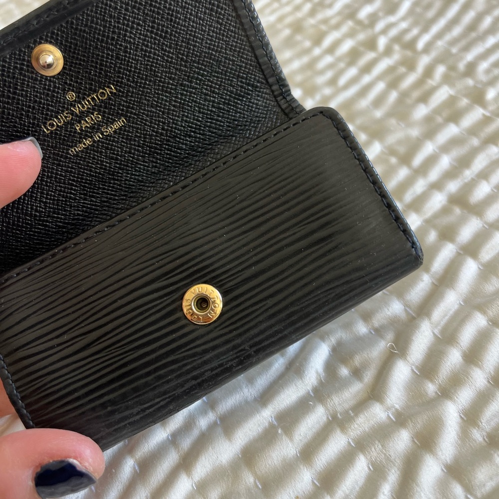 Louis Vuitton Epi key holder - Picture 6 of 10
